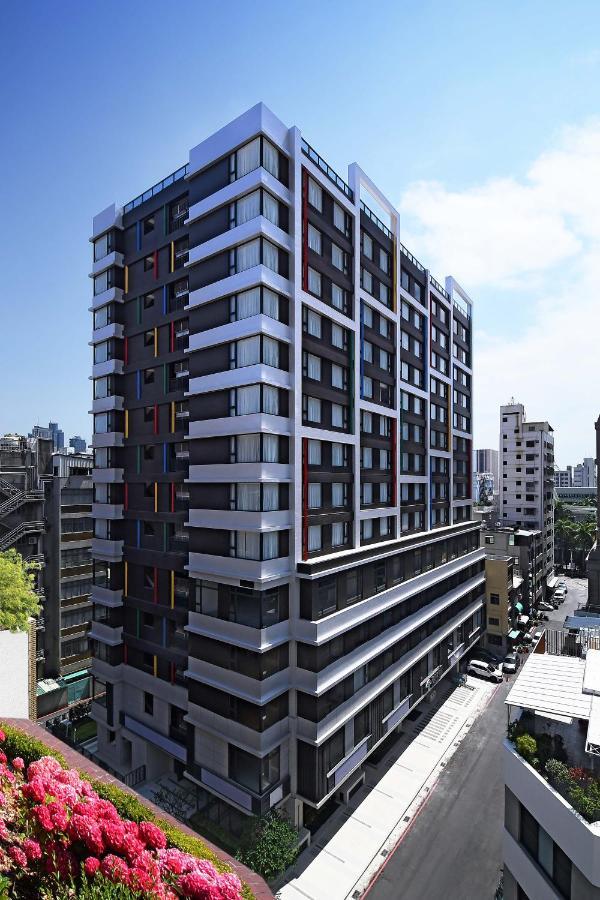 Hotel Fullon Poshtel - Kaohsiung Extérieur photo