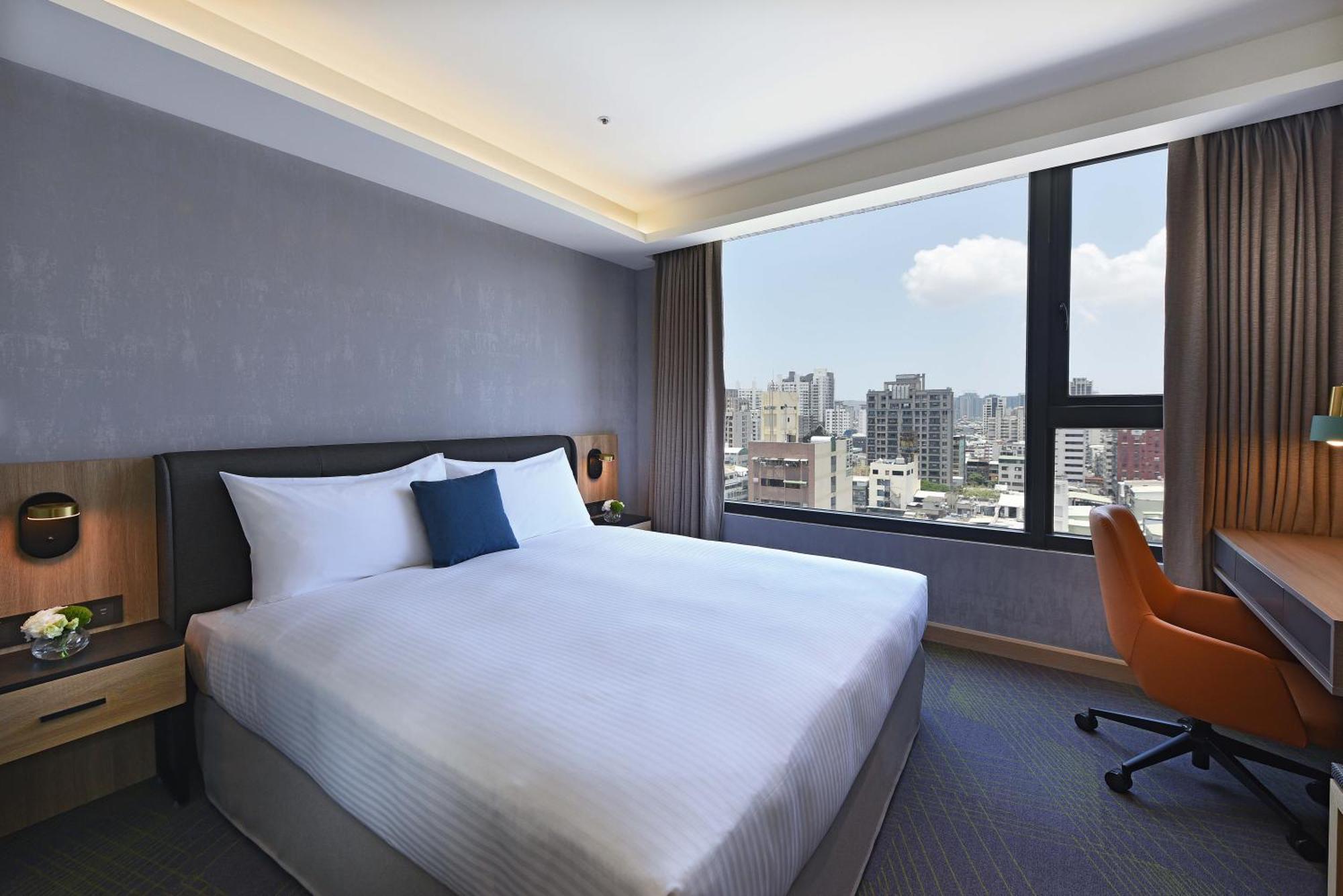 Hotel Fullon Poshtel - Kaohsiung Extérieur photo