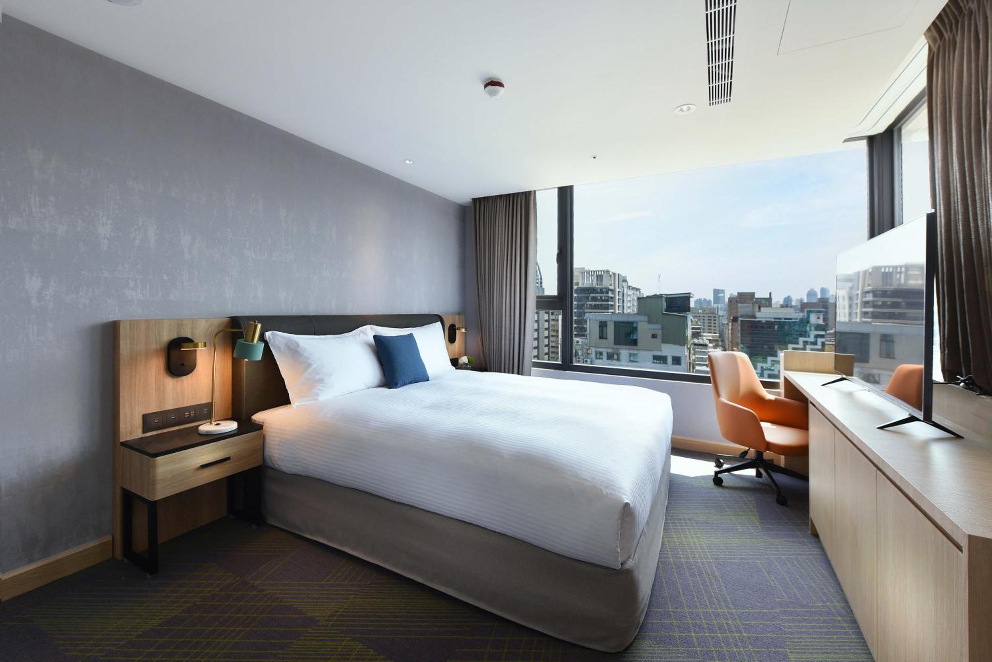 Hotel Fullon Poshtel - Kaohsiung Extérieur photo