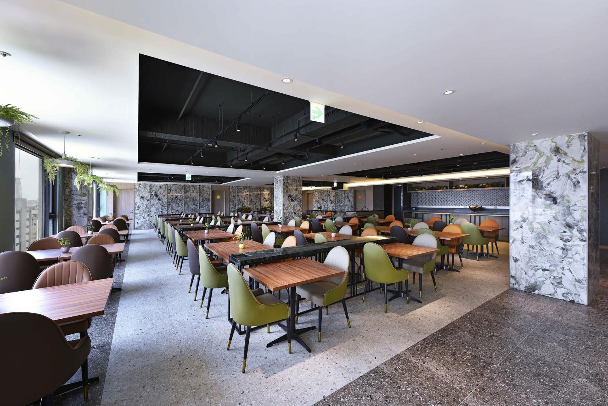 Hotel Fullon Poshtel - Kaohsiung Extérieur photo